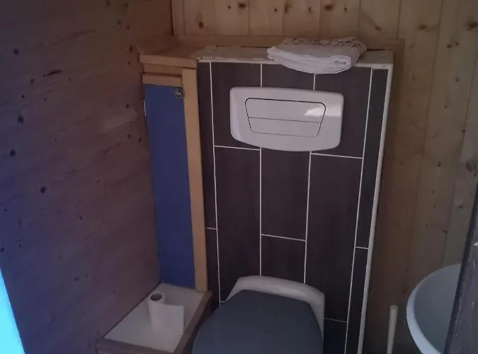 Maison Atypique à 2 Hébergement de vacances *