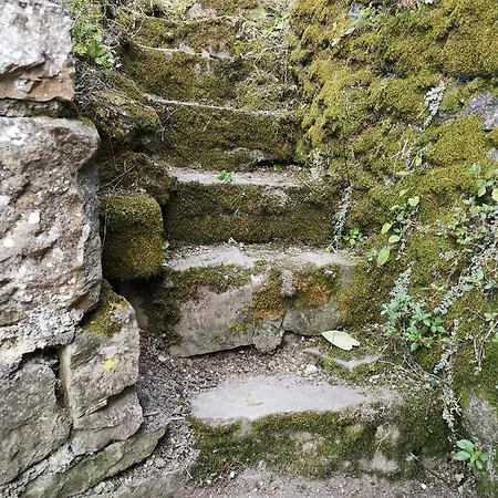Casa de Férias Maison Atypique à 2 *